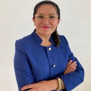 Dra. Claudia Camacho-Zuñiga